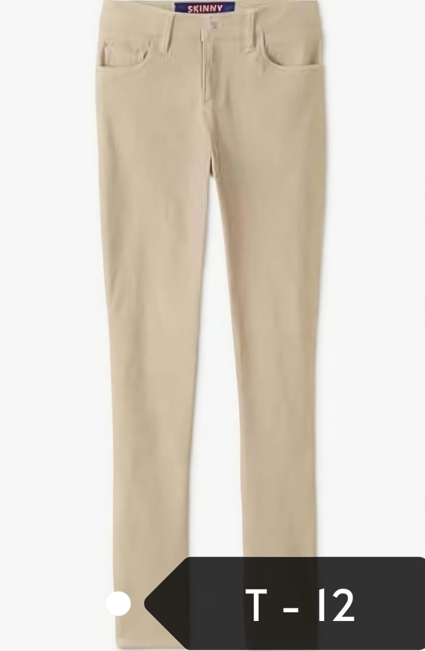 Pantalón de niño corte skinny con bolsillos
